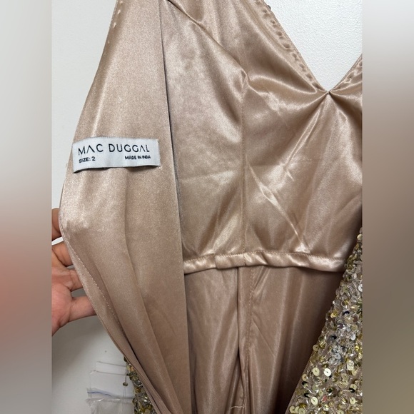 NWT |Mac Duggal 1068 Shimmering Gold Sequined Sleeveless  Side Slit Gown Size 2 - Picture 17 of 17